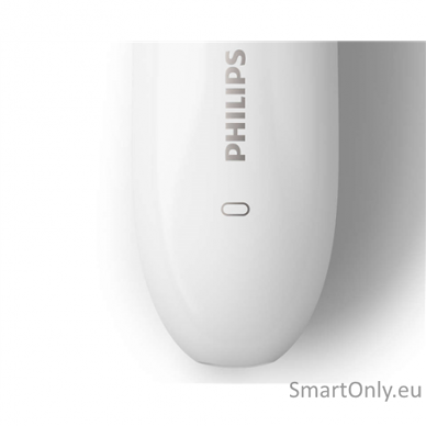 Philips Cordless Shaver BRL136/00 Series 6000 Operating time (max) 40 min, Wet & Dry, NiMH, White/Purple 3