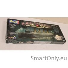 SALE OUT. Revell R.M.S. Titanic 100th Anniversary - 05715 | DAMAGED PACKAGING